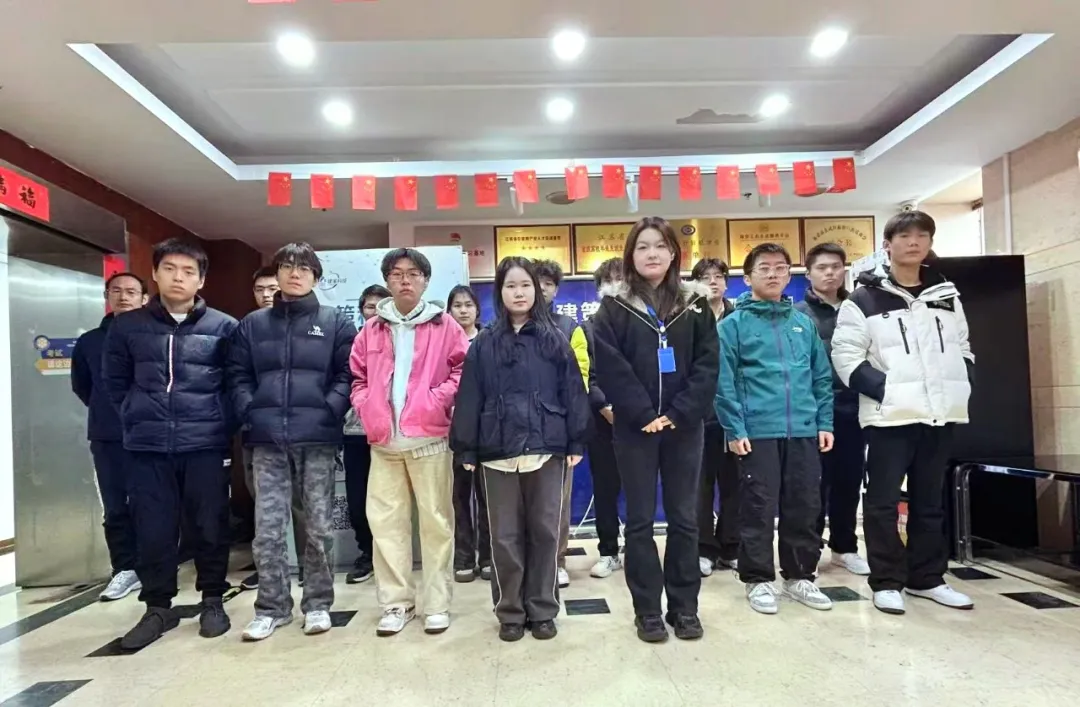 叮！結班成功！這張合照，是我們努力的最好